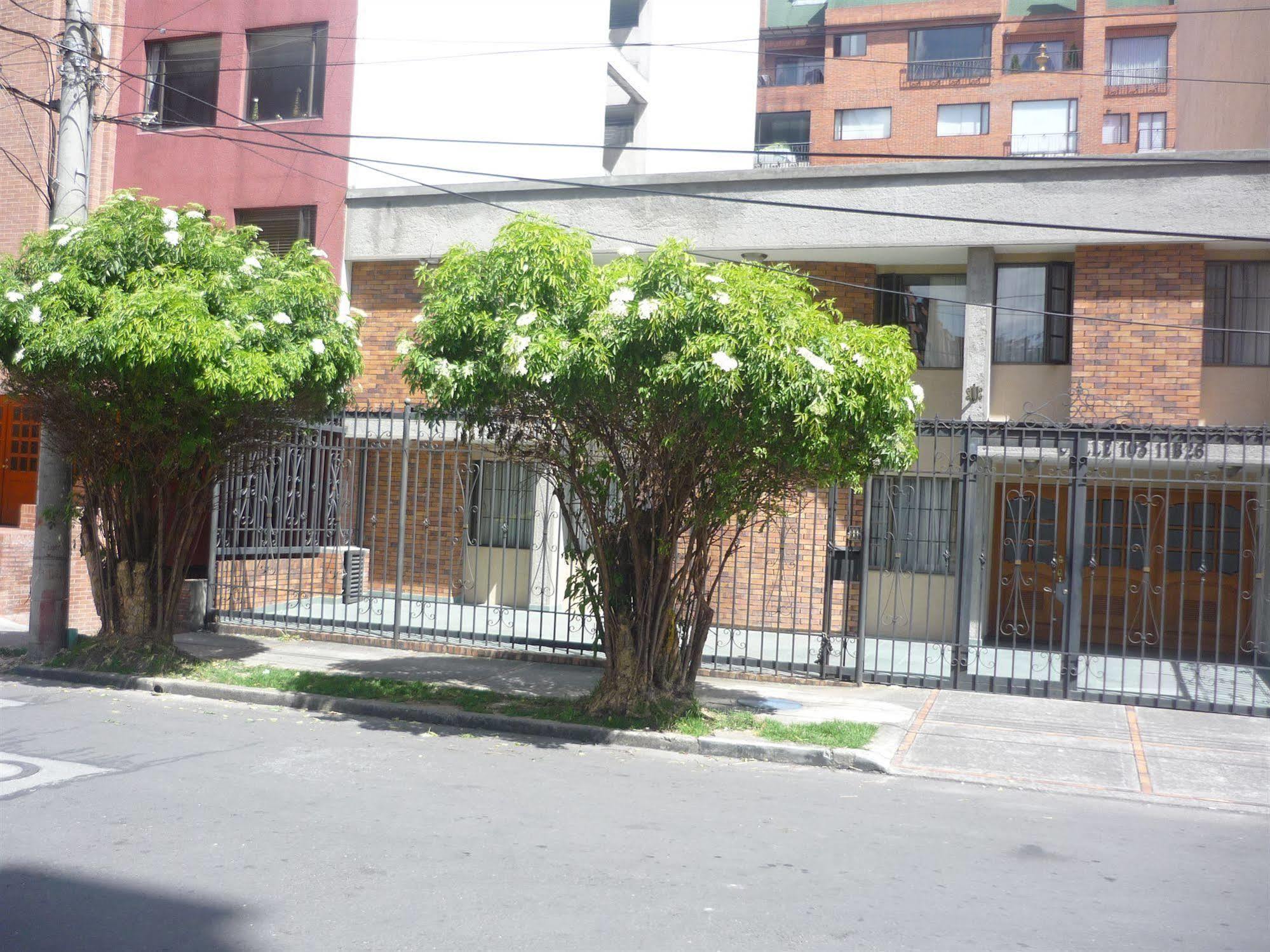 Hotel Casa La Riviera Bogotá Exteriör bild