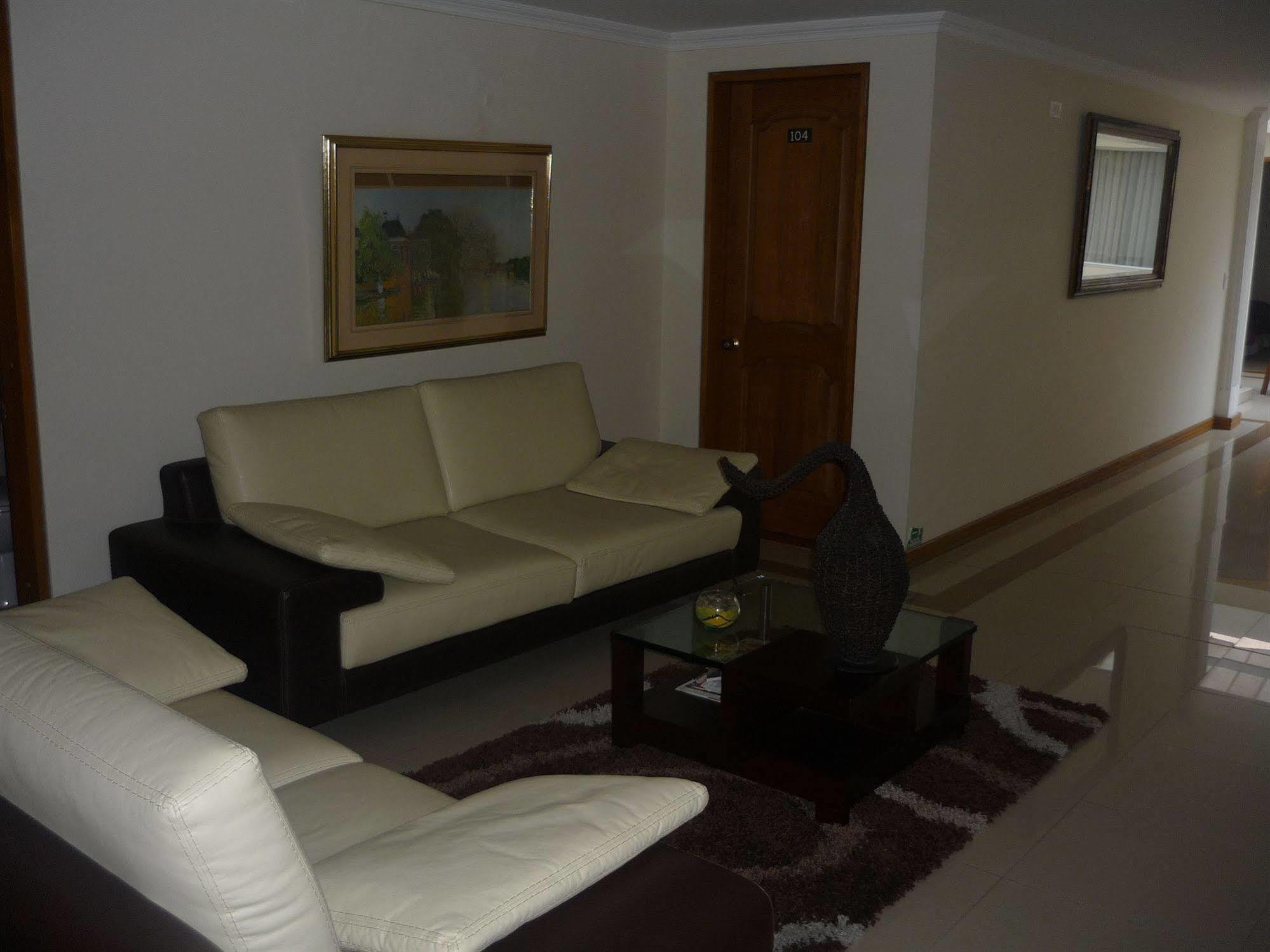 Hotel Casa La Riviera Bogotá Exteriör bild